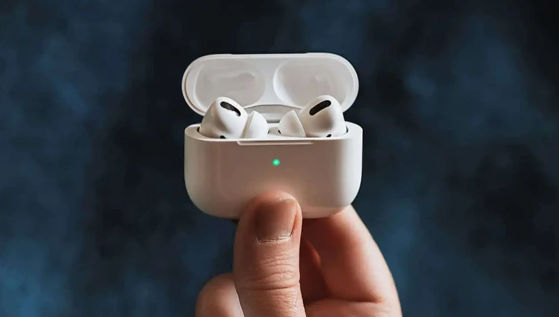 Apple готує "розумні" фішки для AirPods, але не ті, що всі чекають фото 2