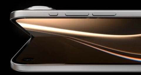 Apple снова удивляет: iPhone Fold без Face ID и с идеальным экраном