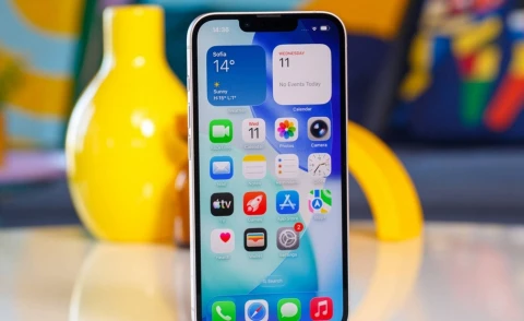 Чи варто купувати iPhone 17e: плюси, мінуси