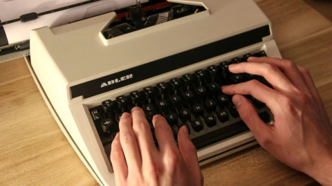 Почему старые гаджеты возвращаются: аналог снова в моде