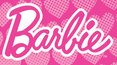 Добірка рожевих аксесуарів в стилі Барбі